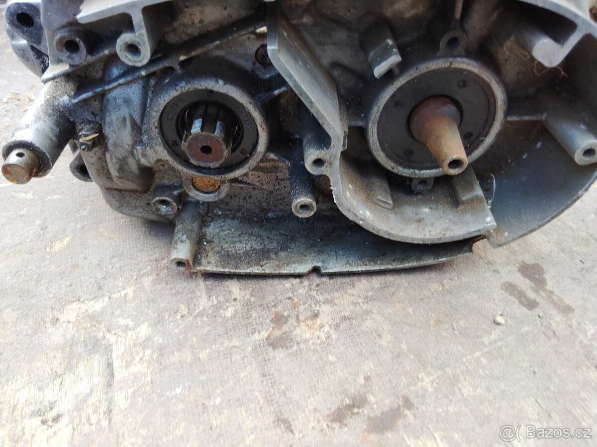 Motor Jawa 250 - 3