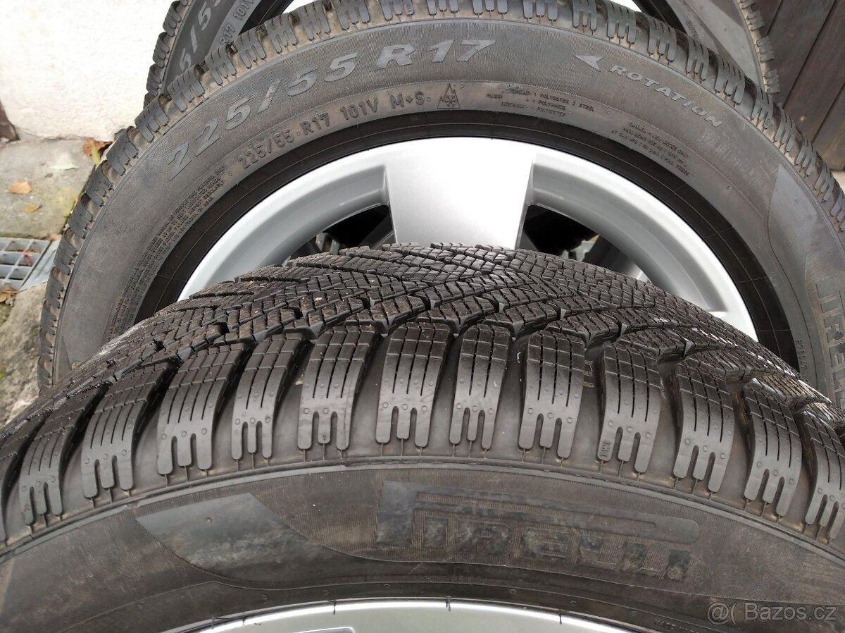 NOVÁ zimní originál alu sada Škoda Karoq 4x4 7Jx17 ET45 - 3