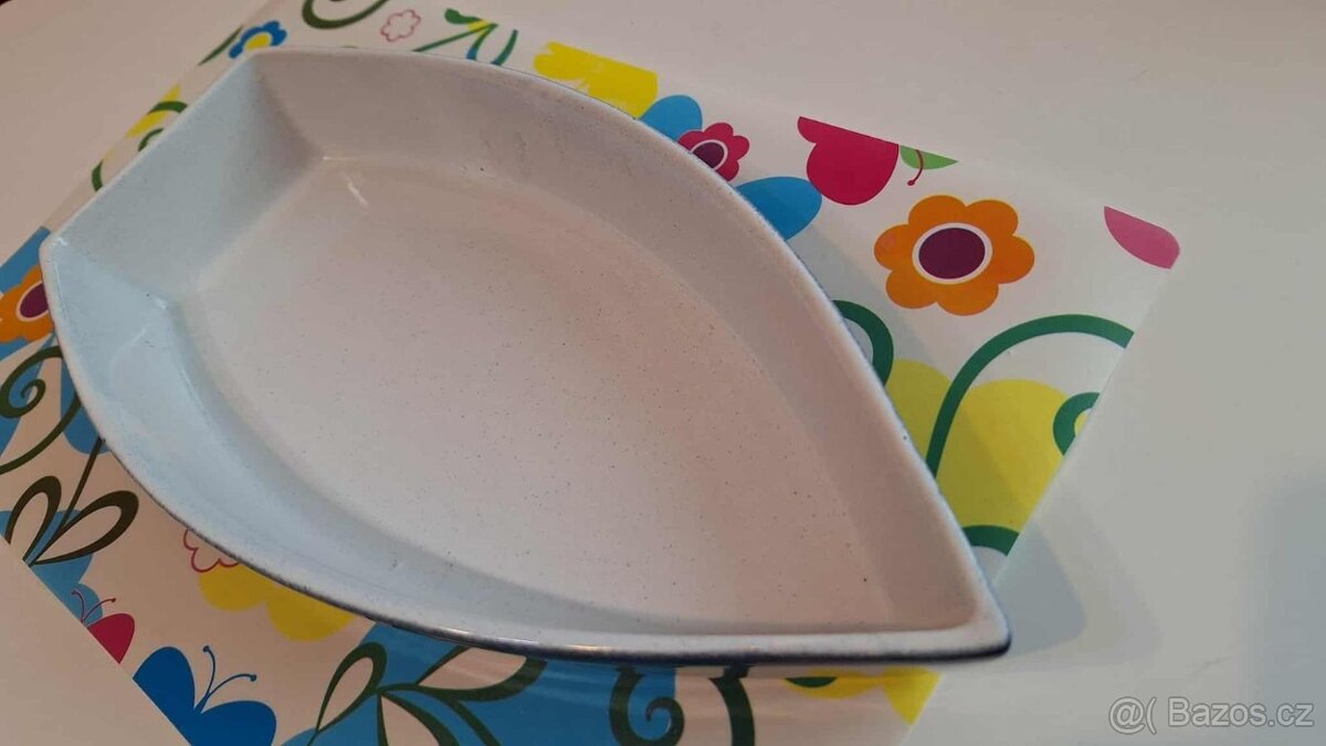 VELKÁ ITALSKÁ ZAPÉKACÍ MÍSA - 3