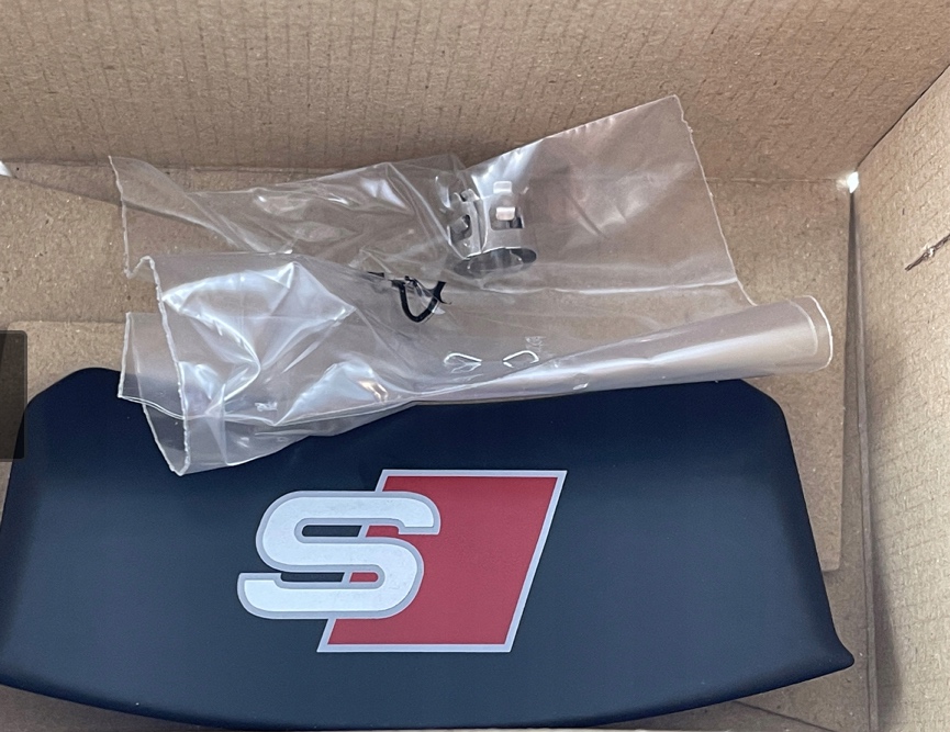 Krytka třmenu s emblémem S - 3