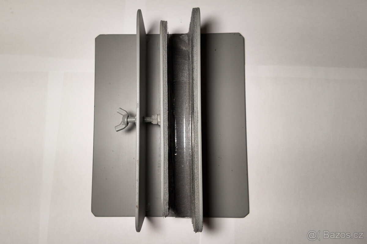 Originální ocelový stojan na notebook - 3