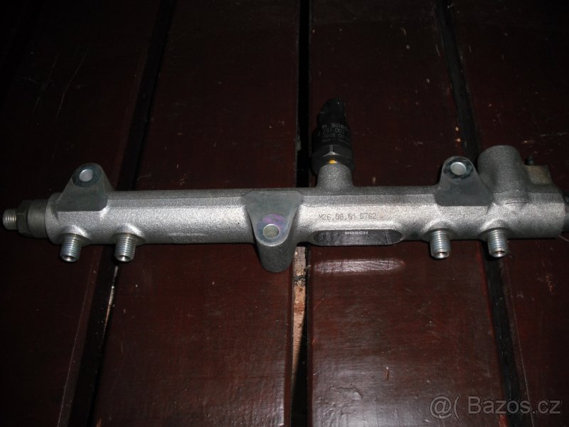 Vstřikovací lišta Jeep - 3