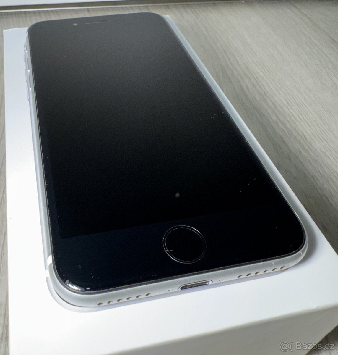 Apple iPhone SE (2020) – 64 GB, Bílá - 3