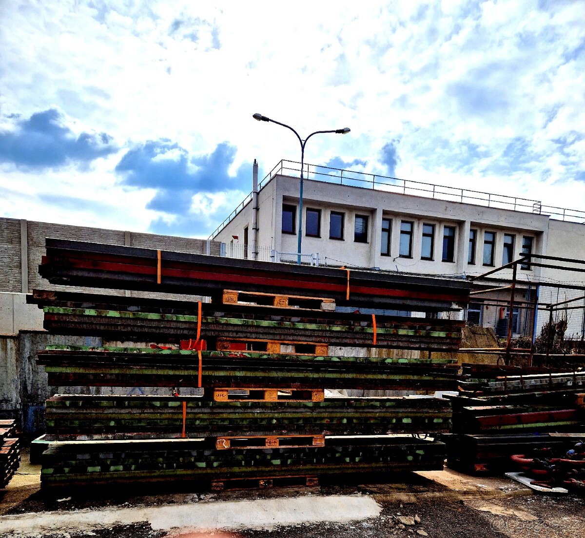 ocelové haly 2000 m² - 3