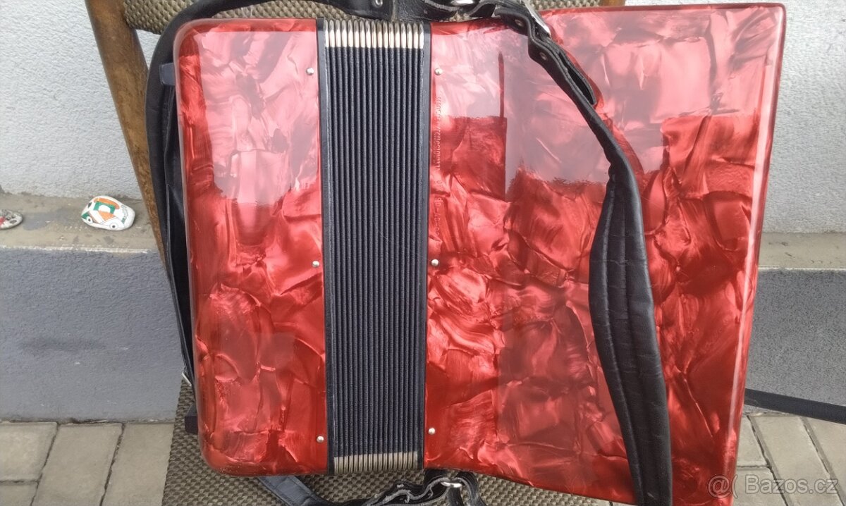 Prodám akordeon delicie junior 24 60 basů - 3