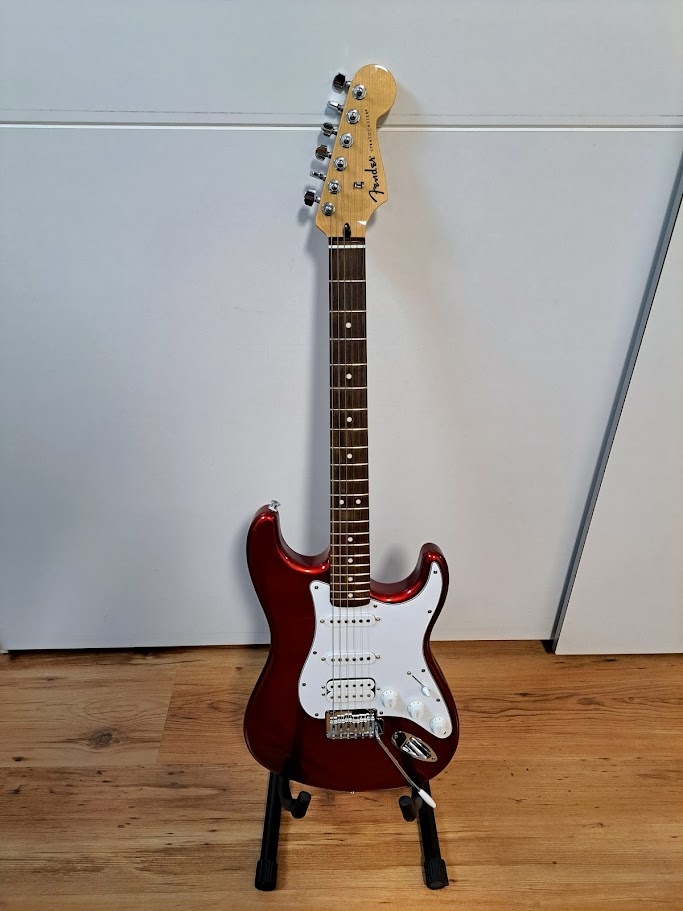 Fender Standard Stratocaster HSS LRL Candy Cola Elektrická k - 3