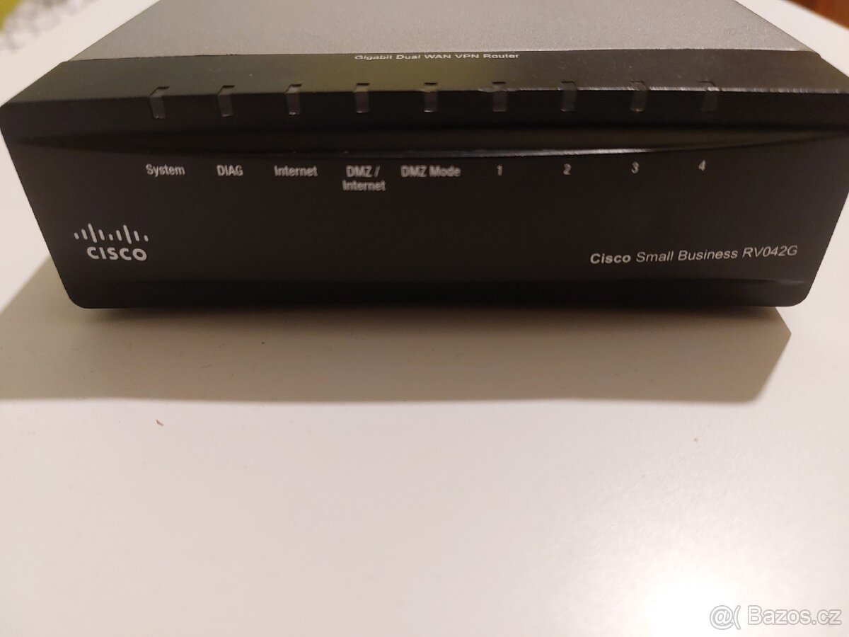 Cisco Dual WAN VPN Router RV042G - 3