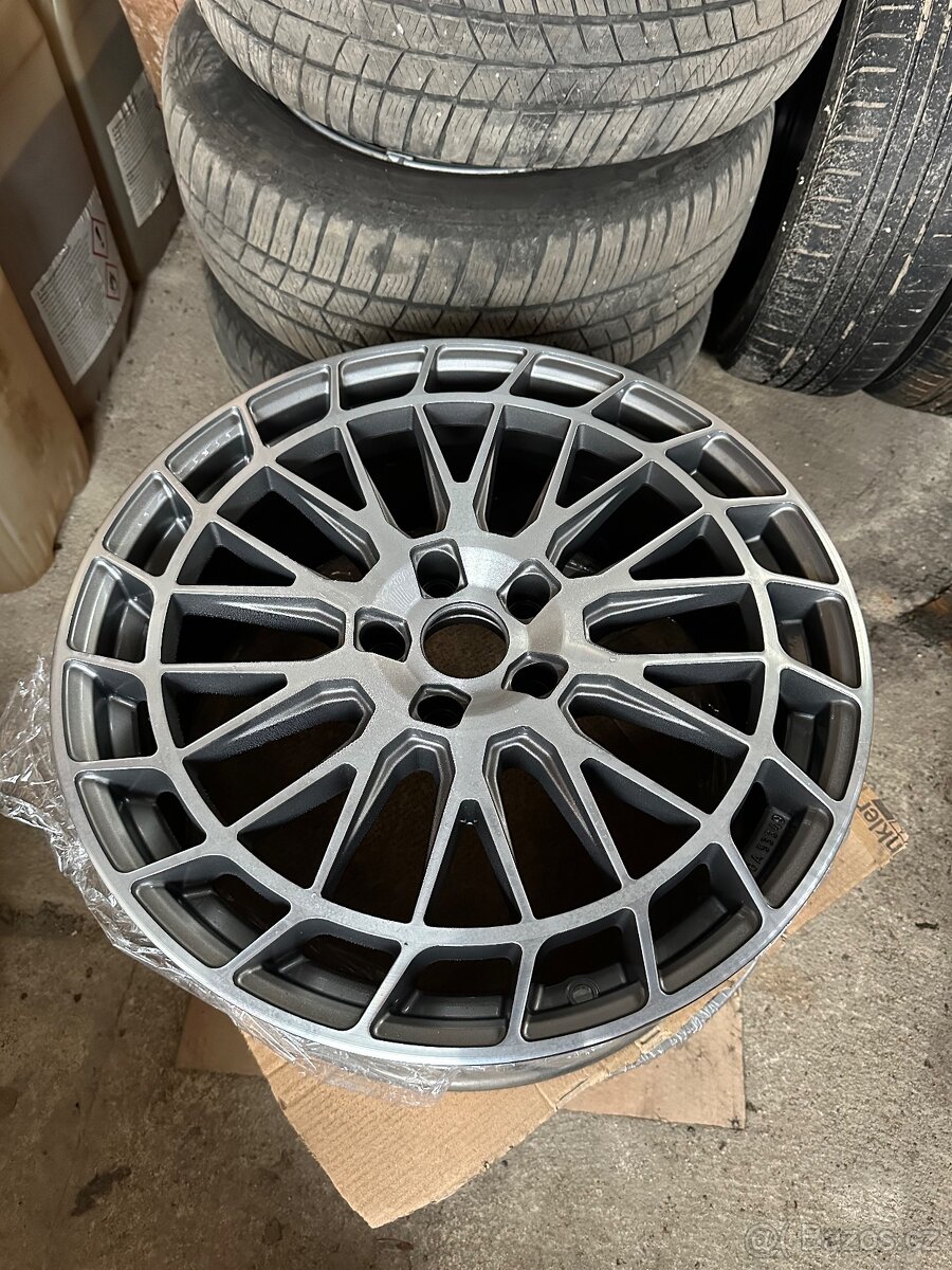 5x112 R19 Dotz - 3