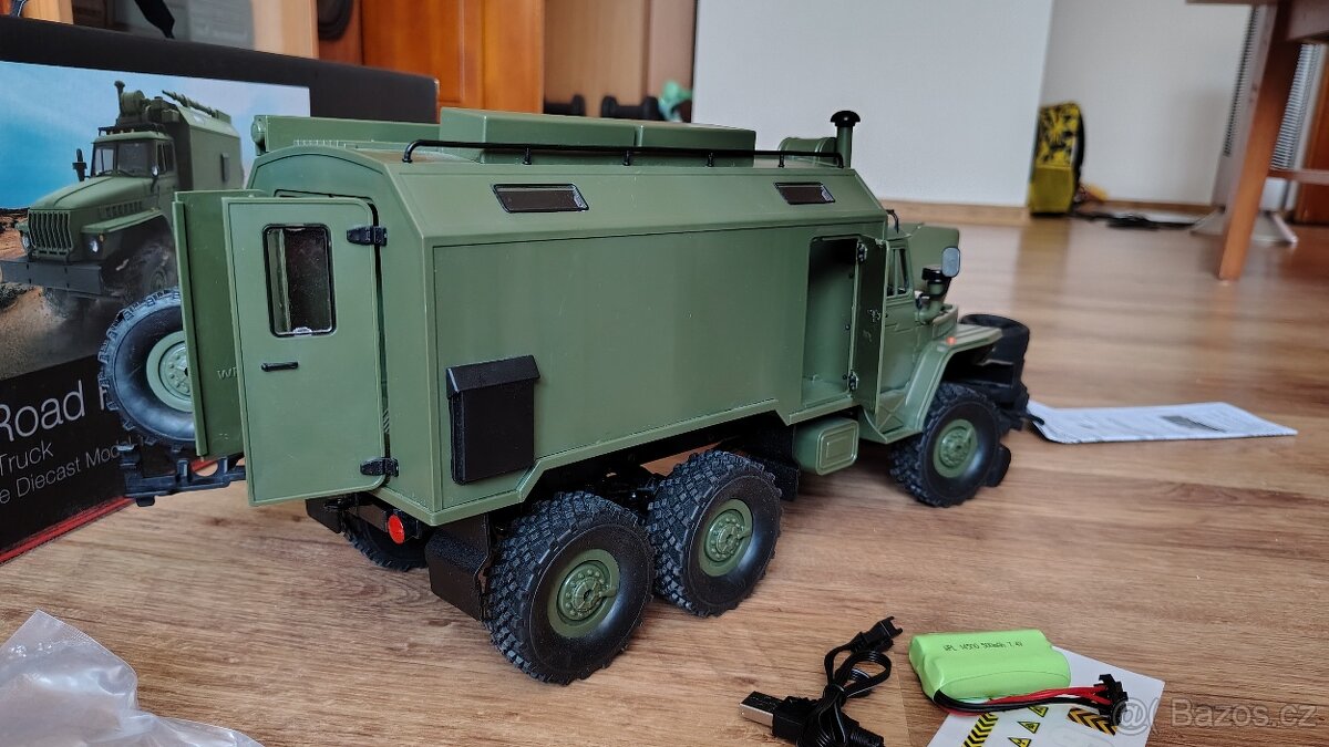 RC vojenský náklaďák - 3