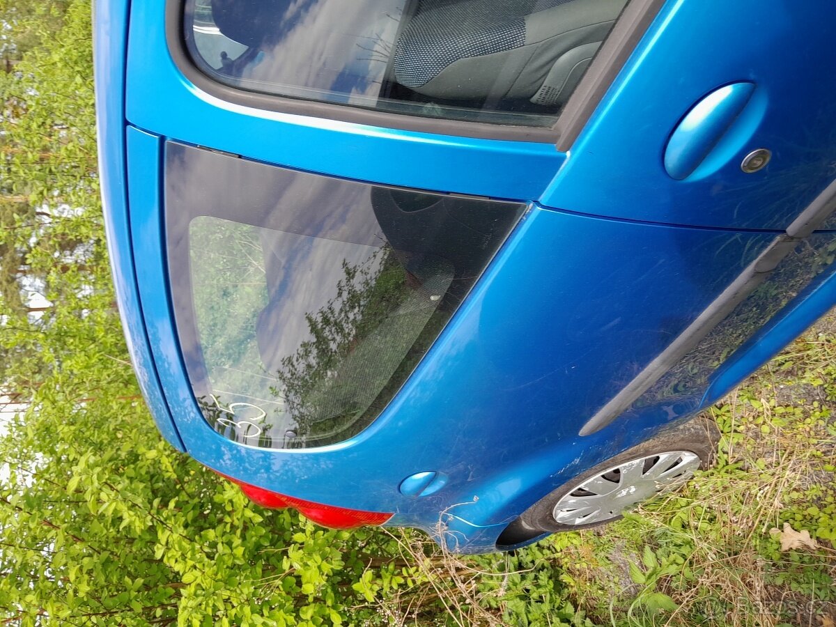 Peugeot 107 MOTOR, DVEŘE, INTERIÉR, ... - 3