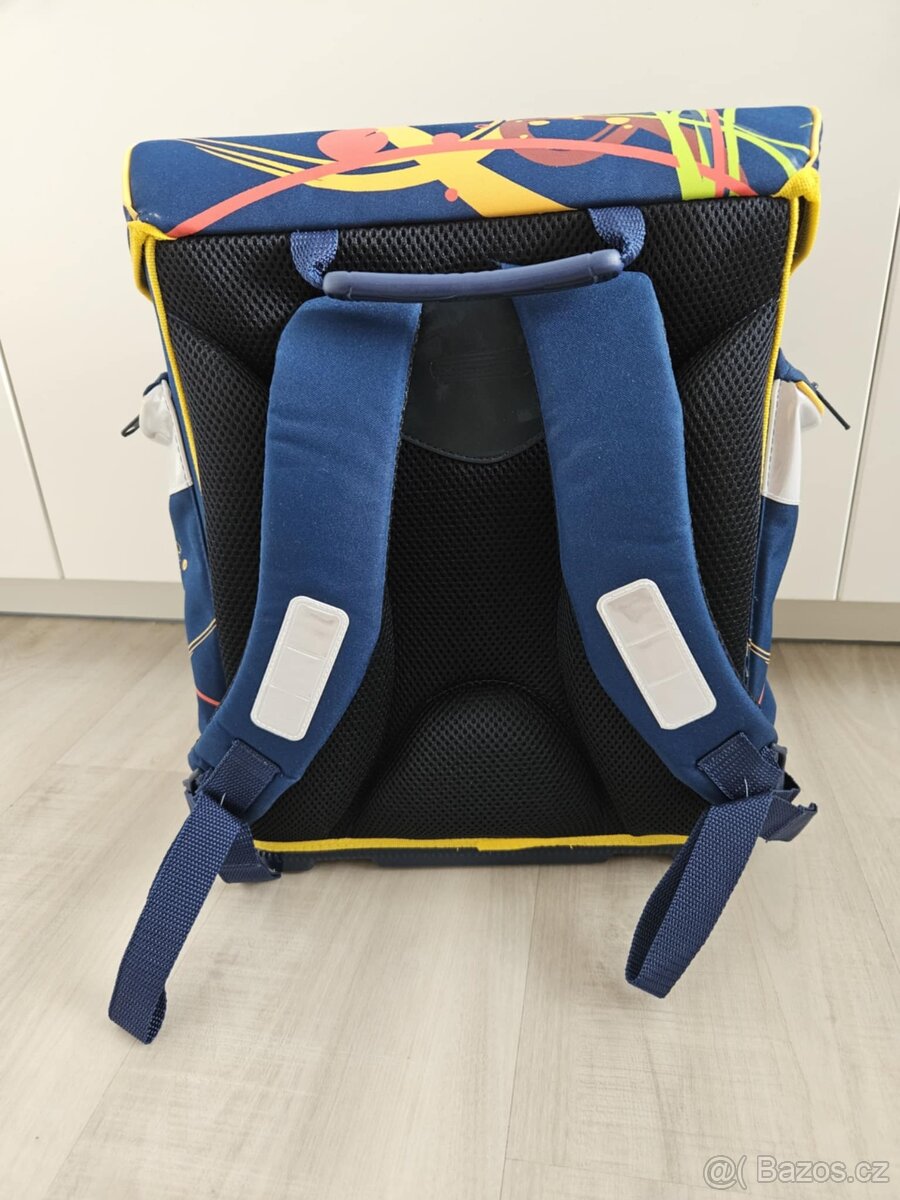 Nová školní aktovka - set s penálem a sešity - 3