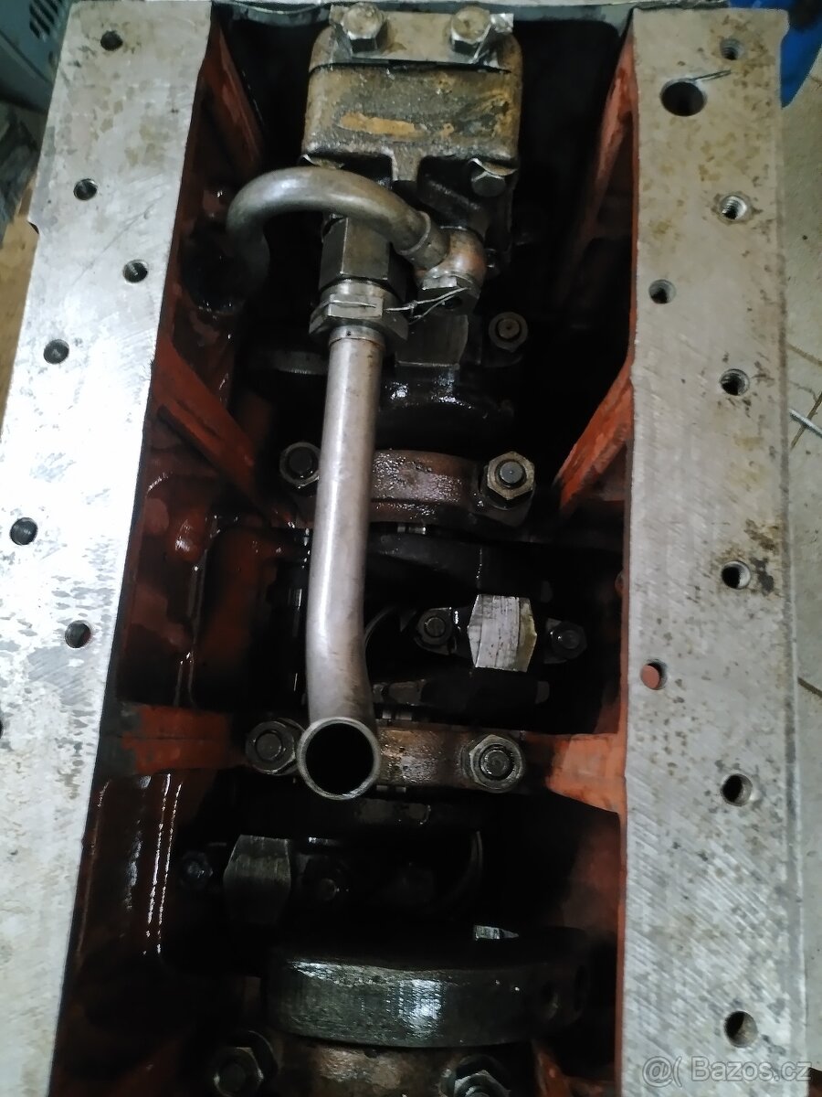 Prodám na Zetor URI - 3