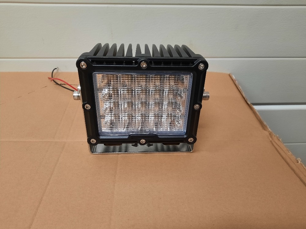 Prodám pracovní LED 12/24V-100W - 3