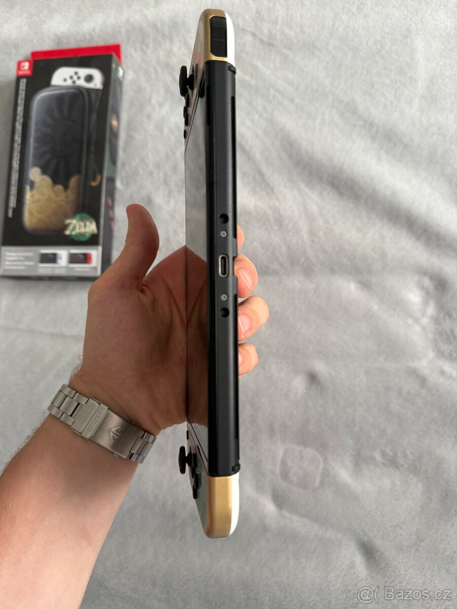 Nintendo Switch Oled Zelda Limited Edition - 3
