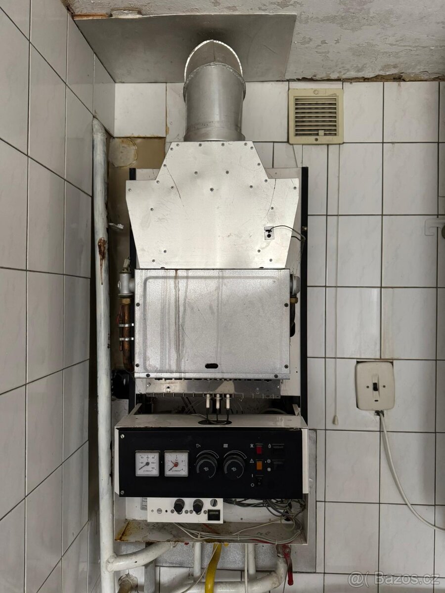 Plynový ohřívač vody / kotel PROTHERM 24 KOV - 3