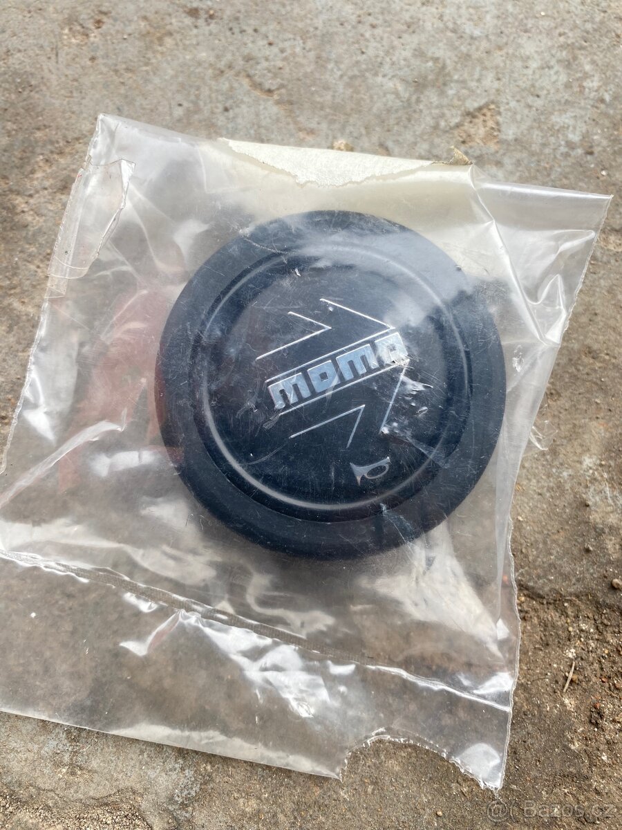 tlačítko klaksonu pro volant Momo - 3