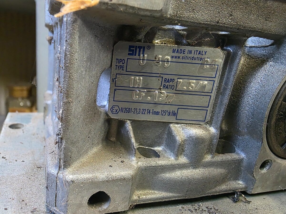 Elektromotor s převodovkou - 3