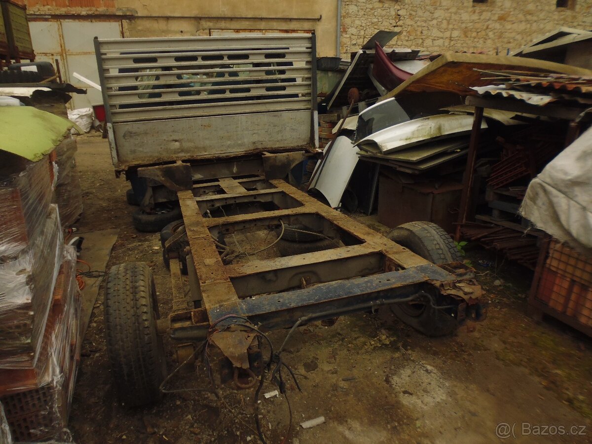 Ford Transit valník - 3