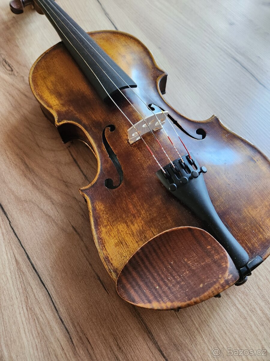 Staré housle - 3