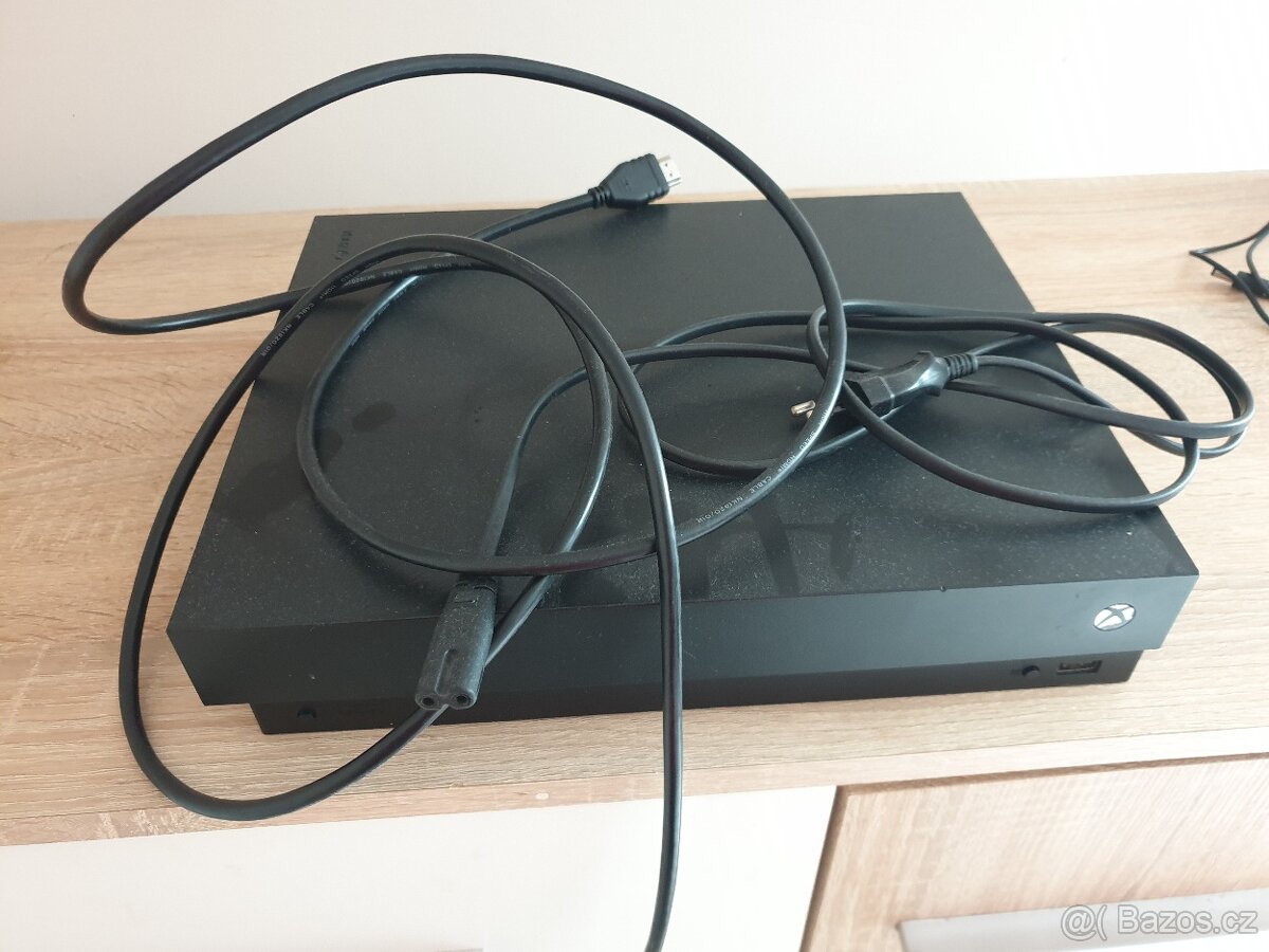 Xbox one x - 3