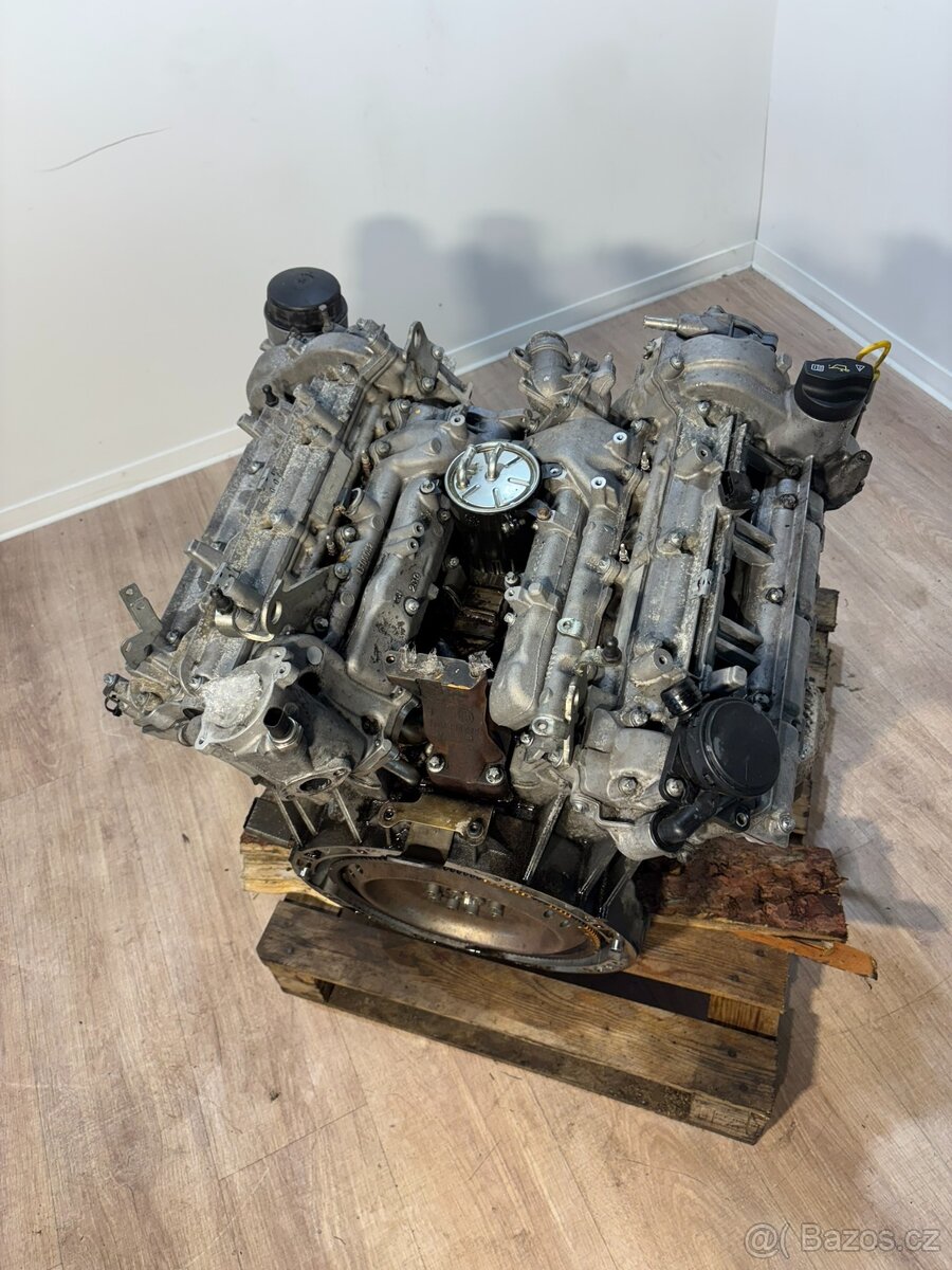// Motor Mercedes 3.0 CDI/CRD V6 OM642 // - 3