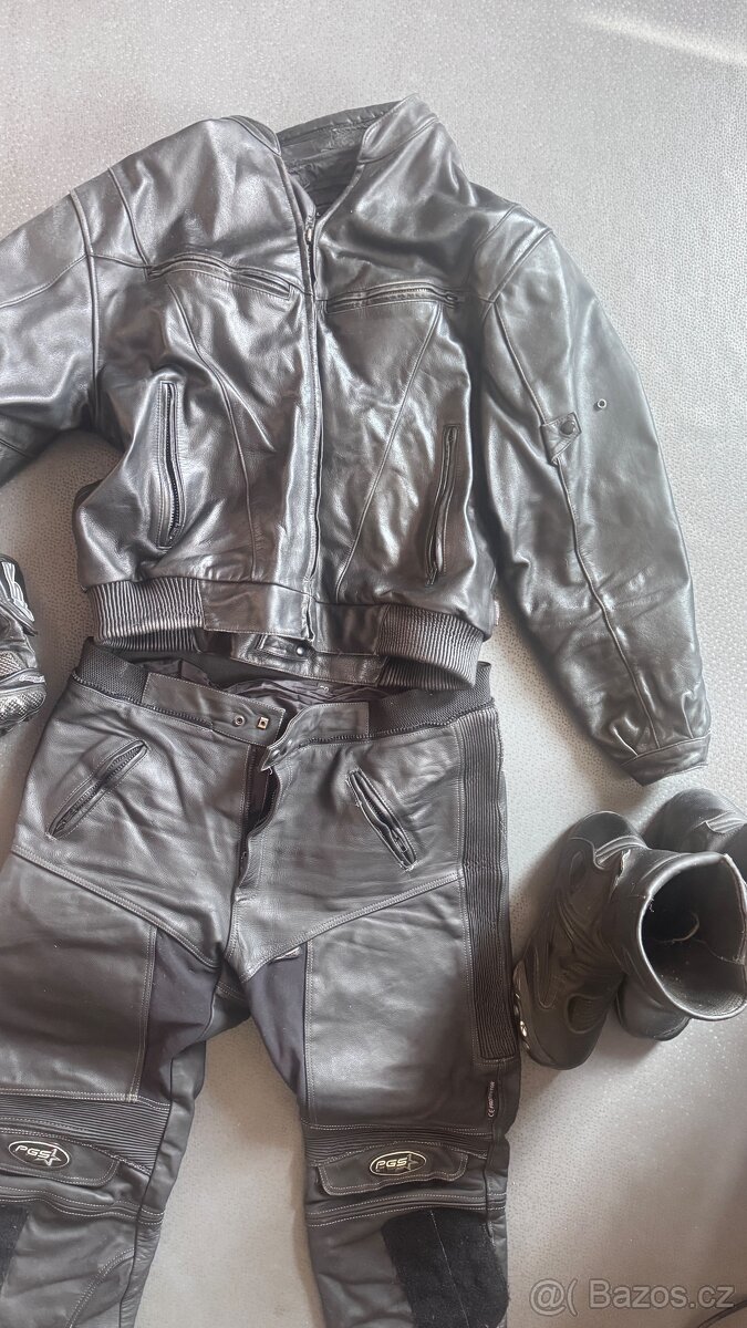 Kožený komplet - 3