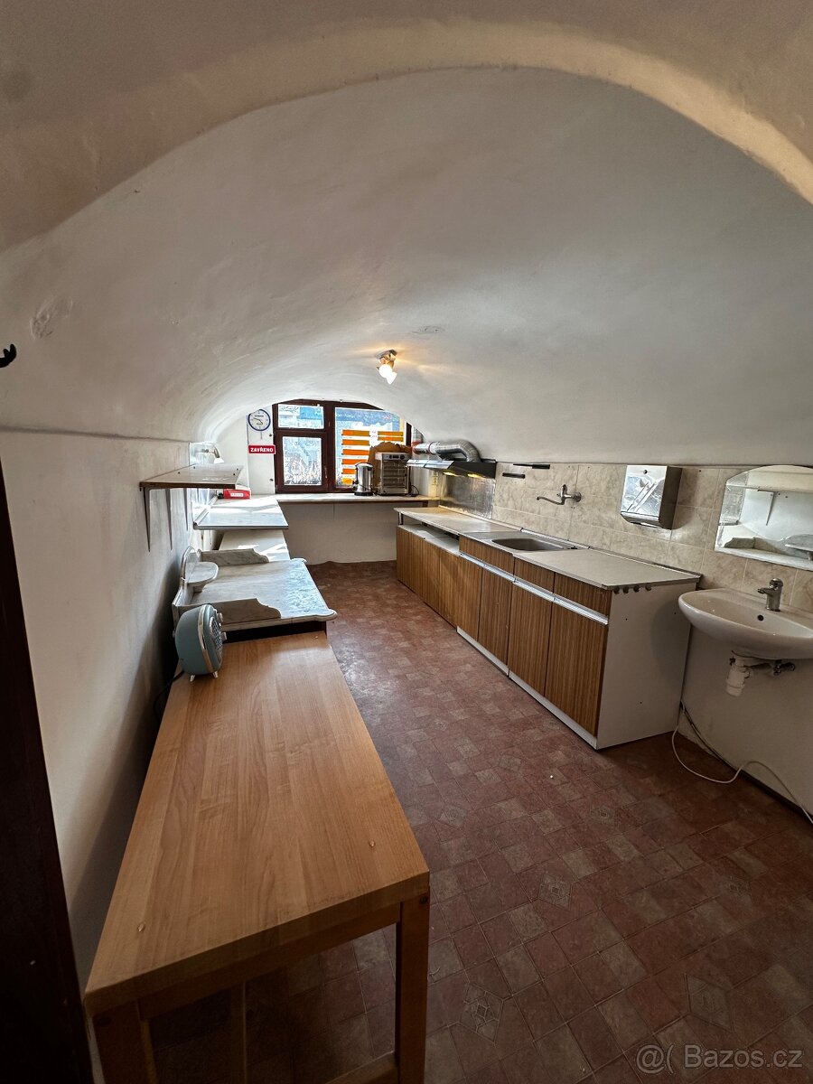 Pronájem prodejního okénka - 3