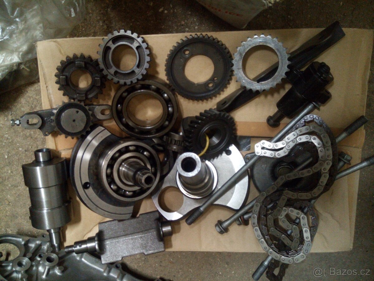 Suzuki DR 650 RSE - 3