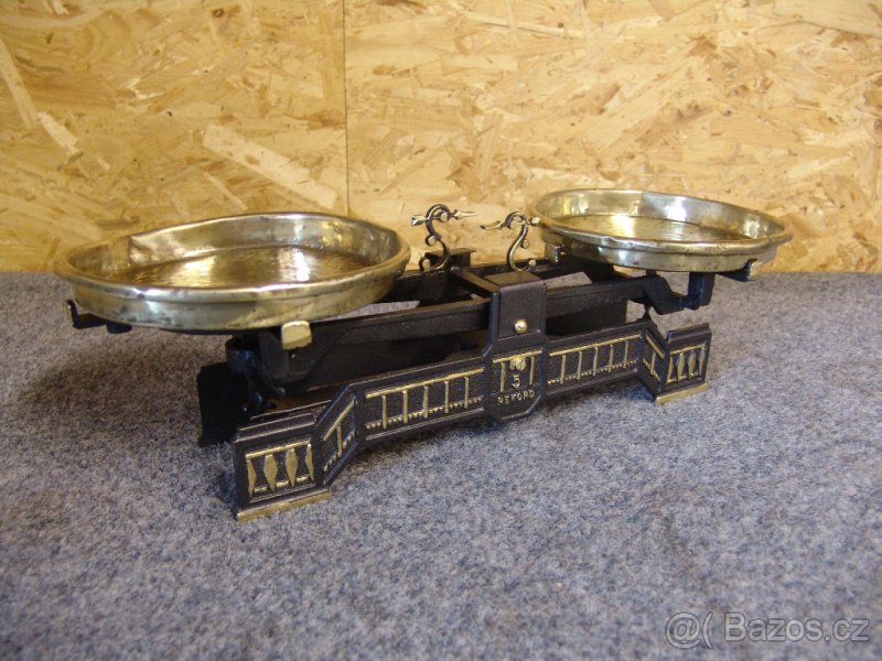 Starožitné váhy " Rekord - 3