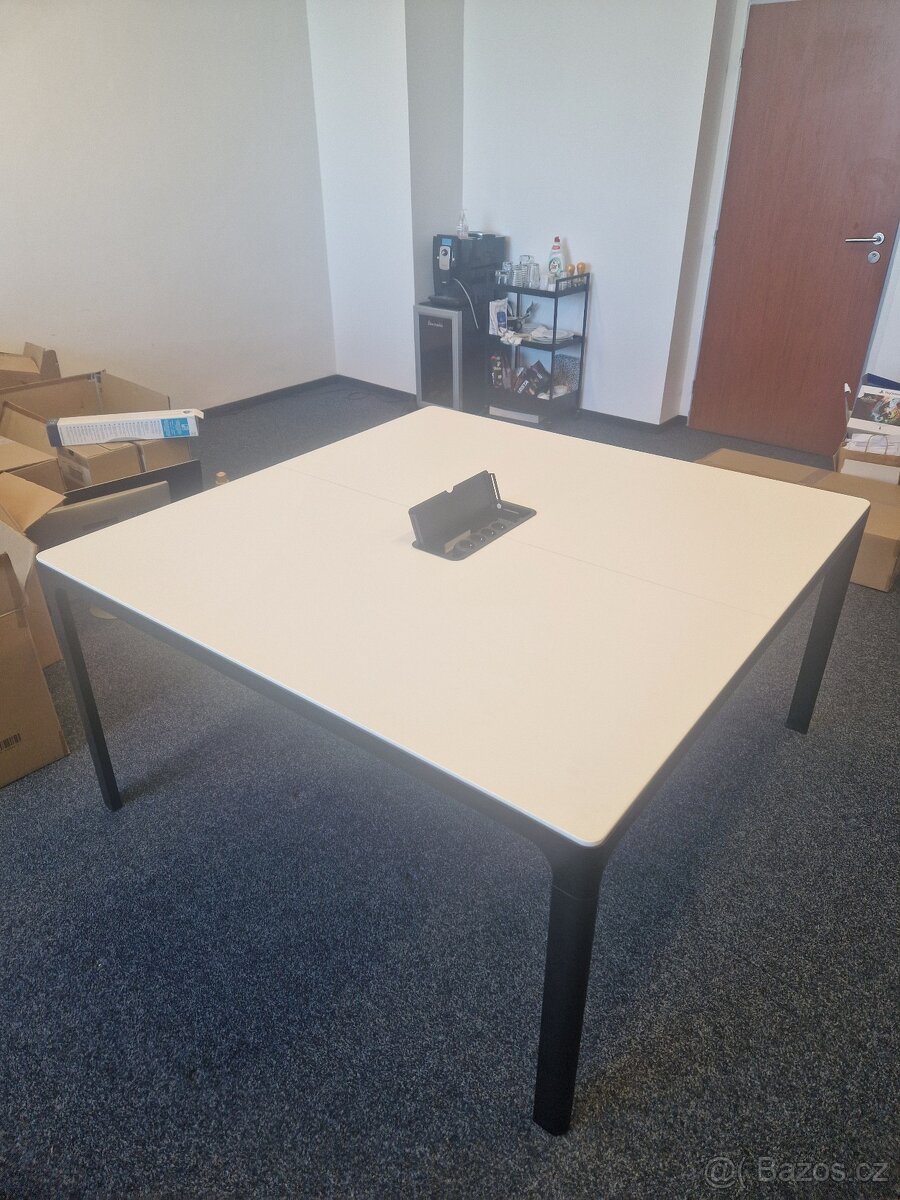 Kancelářský stůl Ikea Bekant - 3