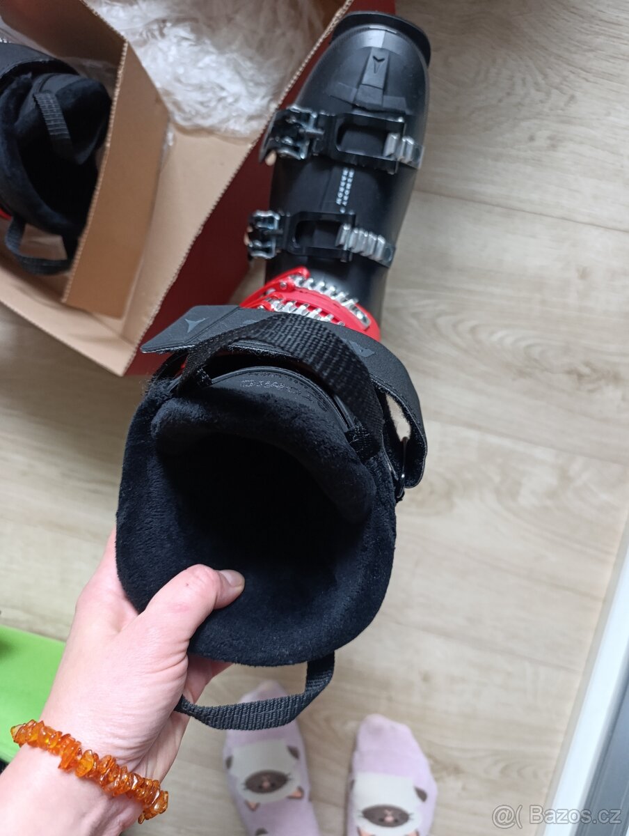 Lyžáky Atomic Hawx Ultra 100 25,5 - black/red - 3