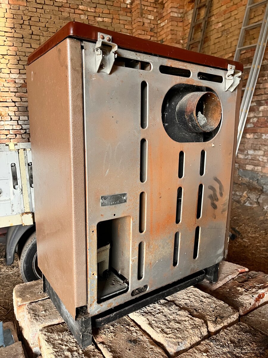 Kachle na tekuté paliva Jas 50 - 3