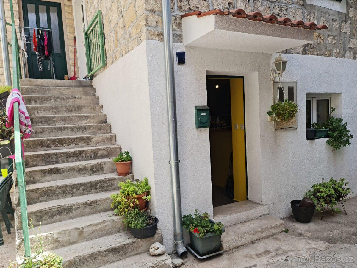 Kamenný dům v Chorvatsku na prodej - 3