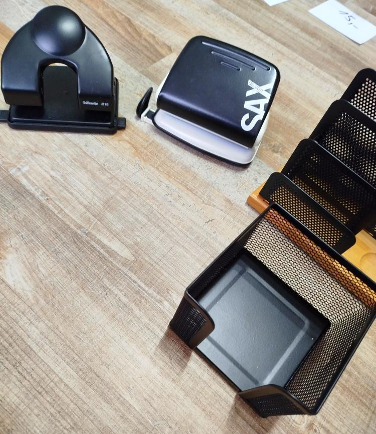 ŠKOLNÍ A KANCELÁŘSKÉ DOPLŇKY - 3