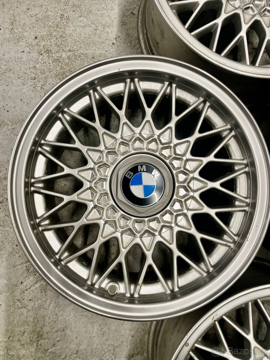 bmw e30 4x100 r15 style 5 pavuciny - 3