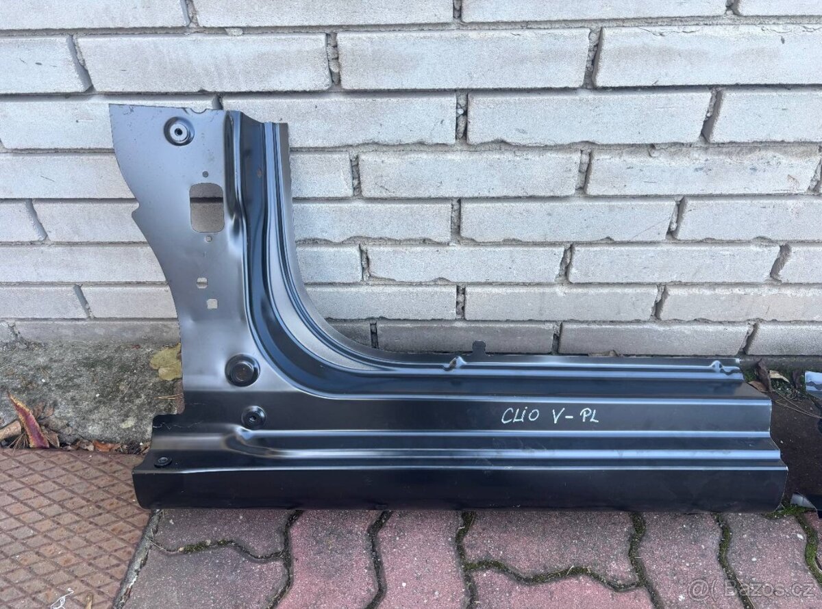 Zadní levý blatník a práh Renault Clio V/5 - 3