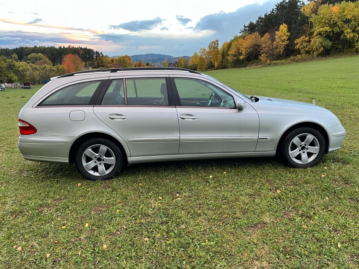 MERCEDES-BENZ E 280 elegance - 3