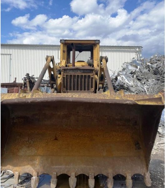 21t pásový nakladač Komatsu D75S - 3