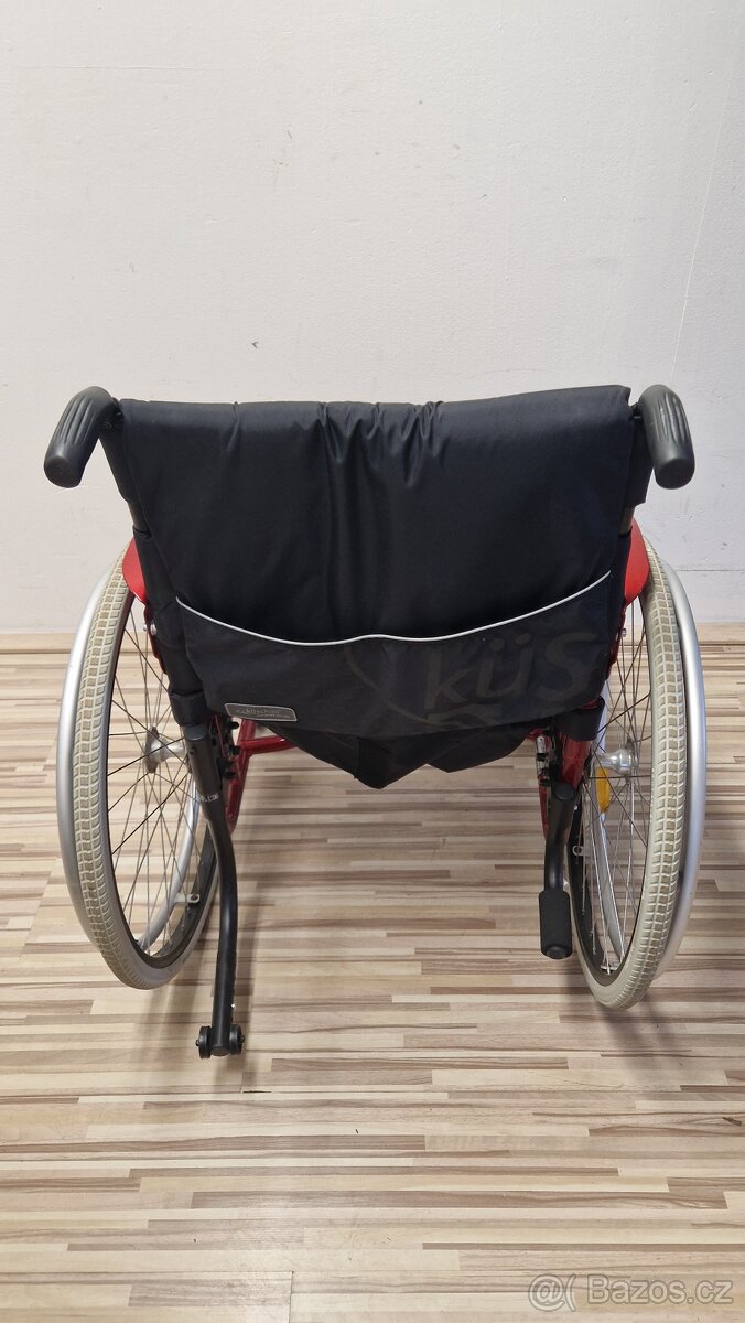 Prodám Invalidní Vozík Küschall Šíře 50 - 3