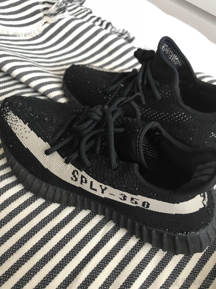 YEEZY Oreo 350 - 3