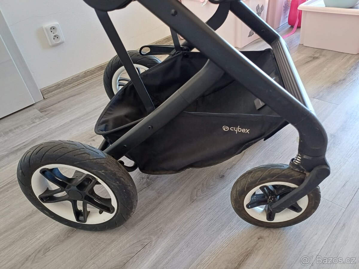 Kočárek Cybex - 3
