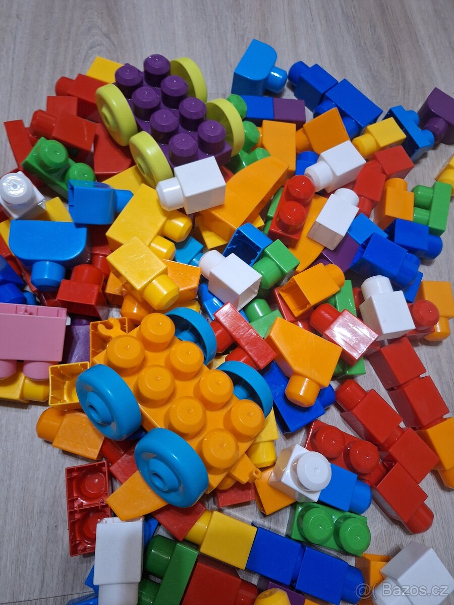Mega Bloks kostky + sběrač - 3