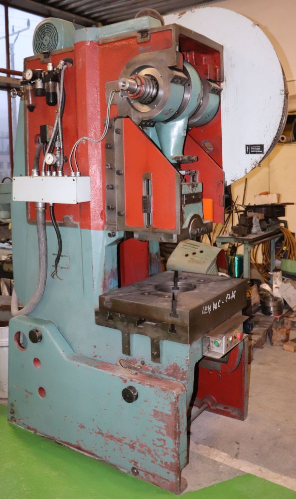 Lis výstředníkový LEN 40 C - 3