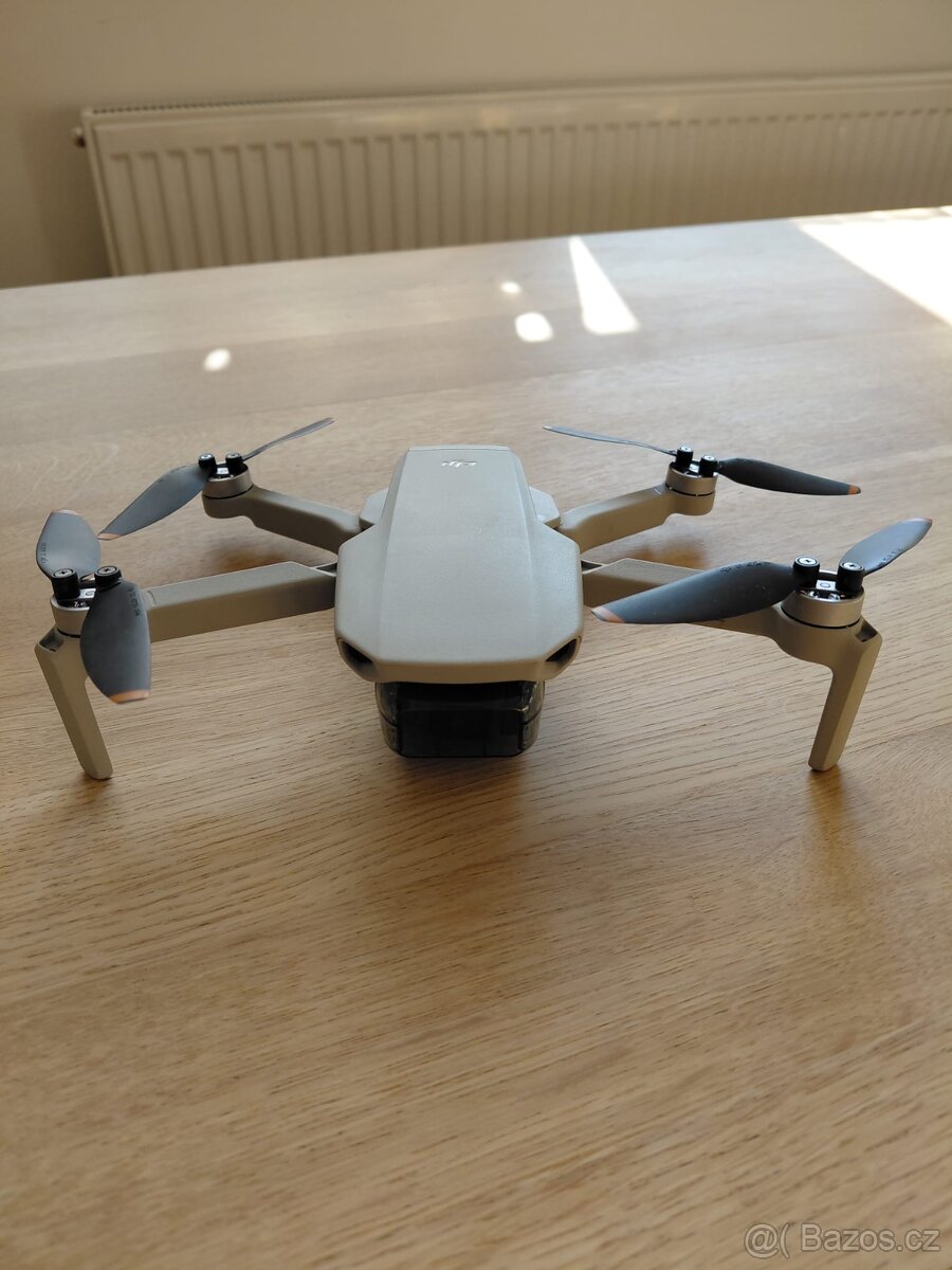 Dron DJI mini 2 se - 3