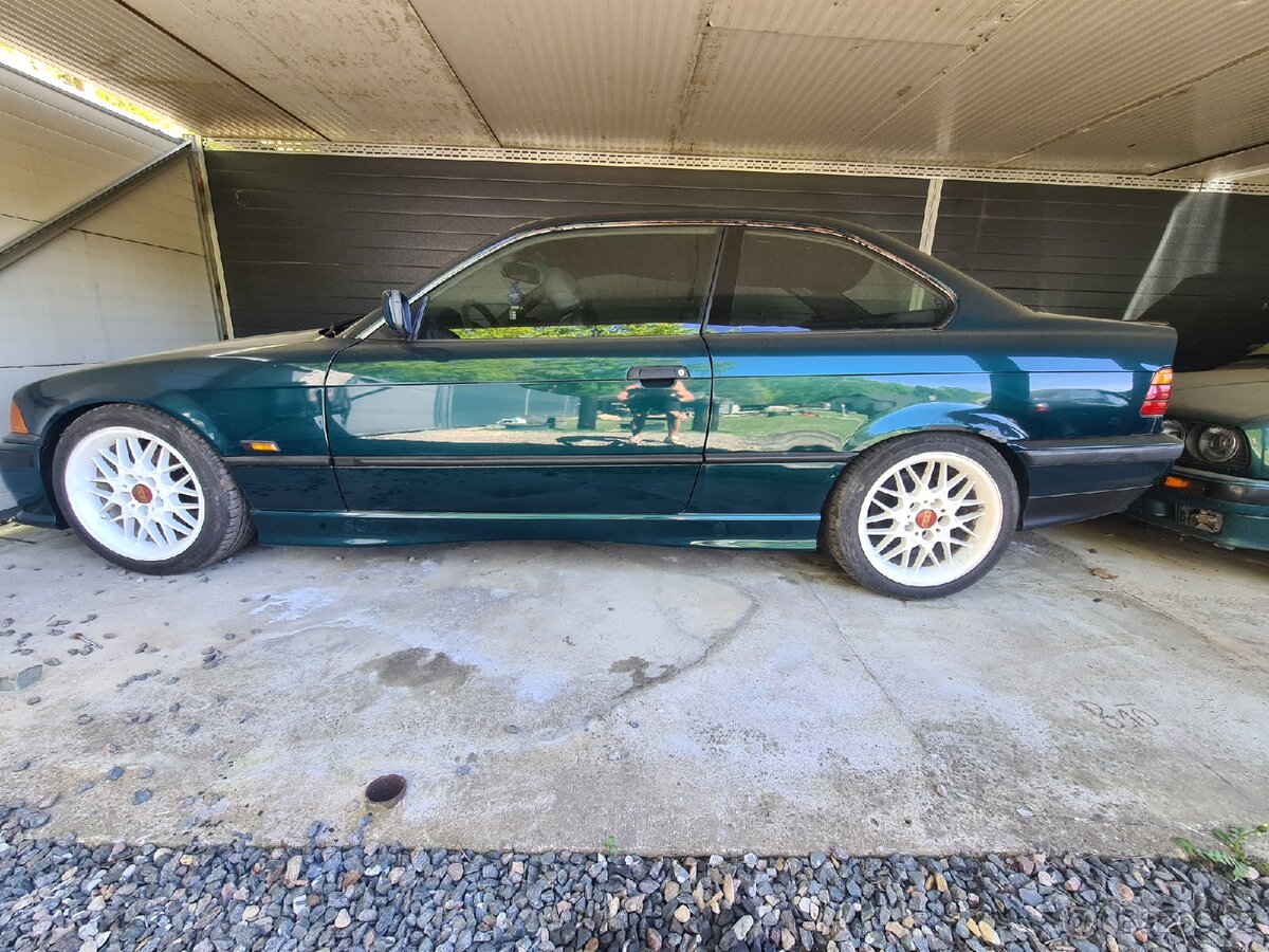 BMW E36 coupe 1.8 iS - 3