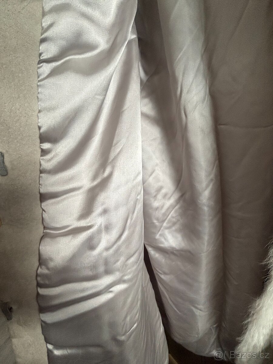 Pravý kožich ze stříbrné liščí kožešiny - 3