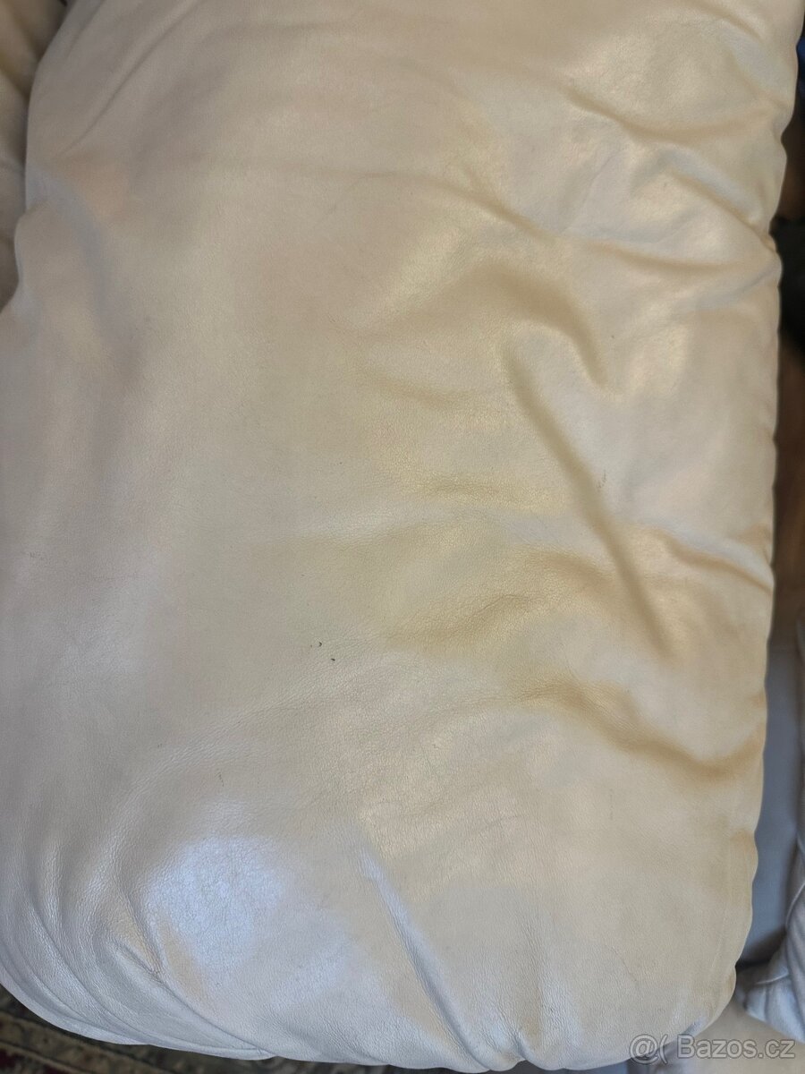 KOŽENÁ SEDACÍ SOUPRAVA - 3