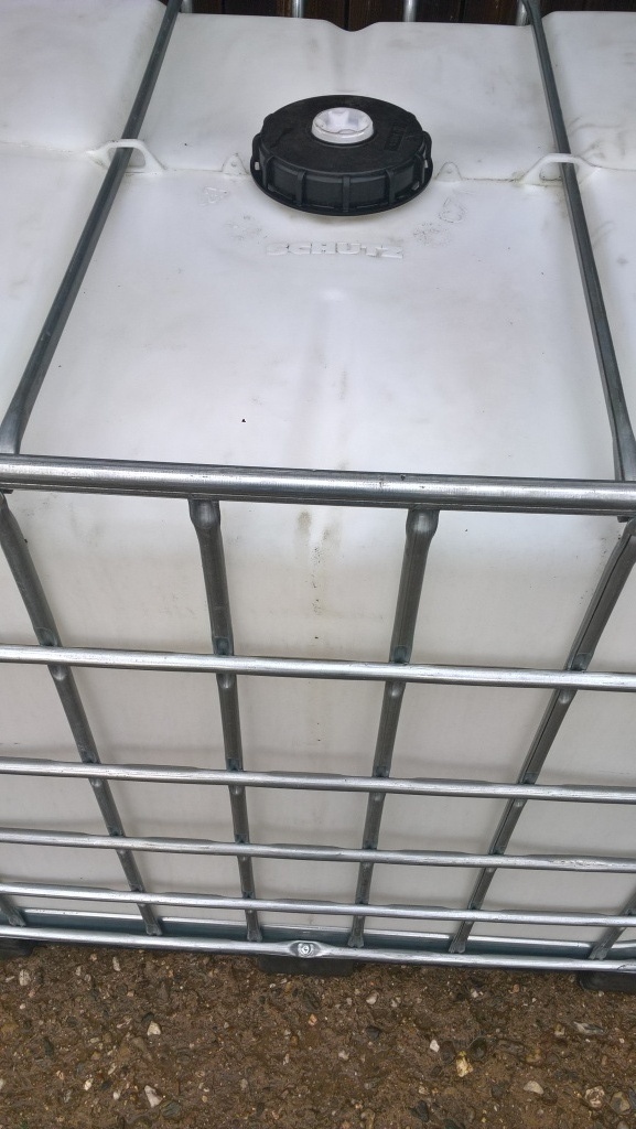 Prodám Ibc kontejner, barel na vodu / Nádrž 1000 L - 3