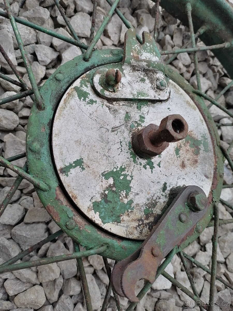 Jawa 175 250 Special kola předválečná - 3