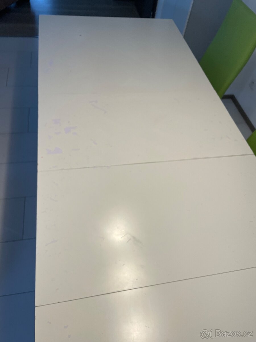 Rozkládací jídelní stůl - 3